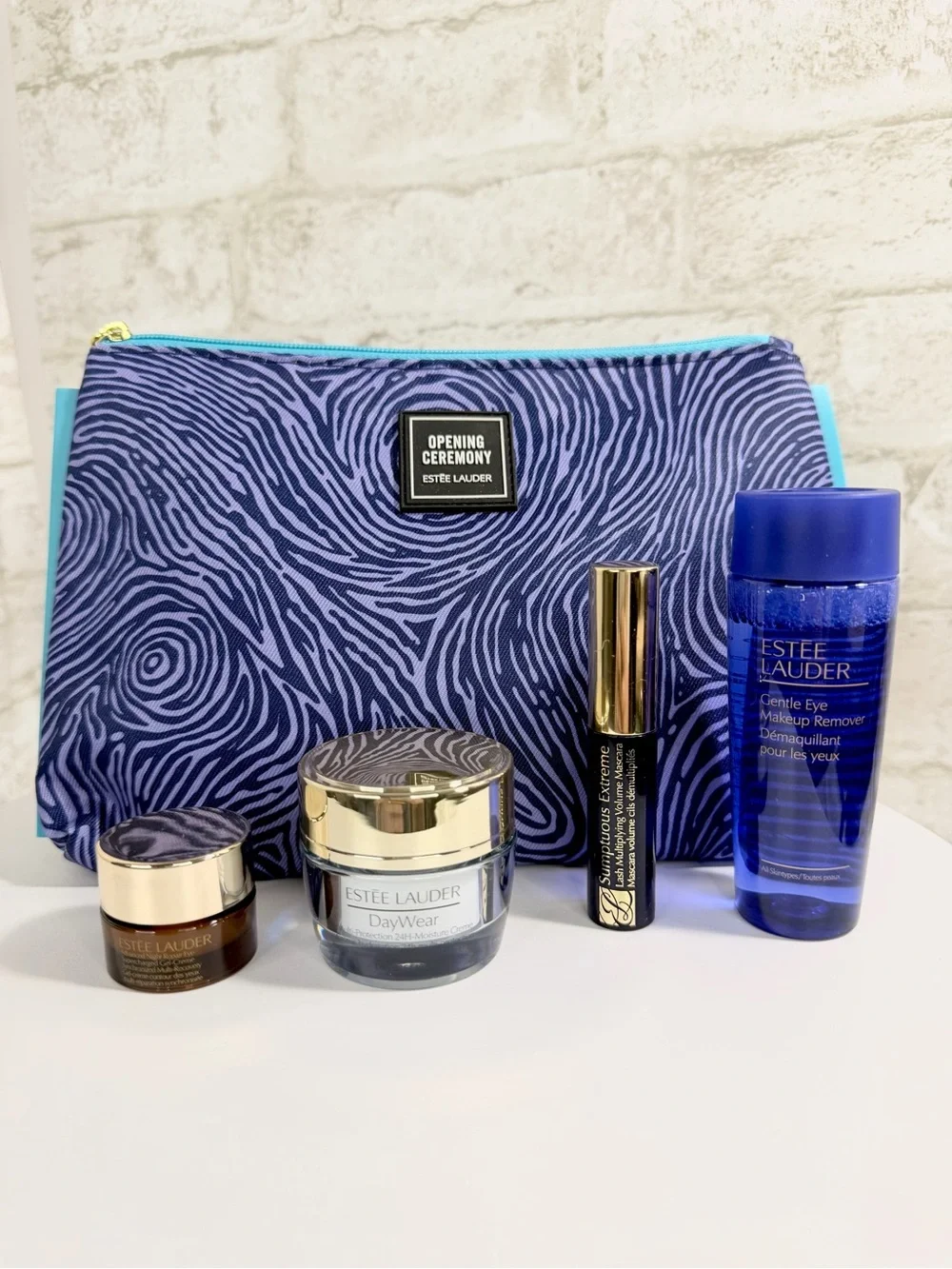 Estée Lauder 5 pc Set Skincare & Eye Makeup with Blue Zebra-Print Cosmetic Pouch